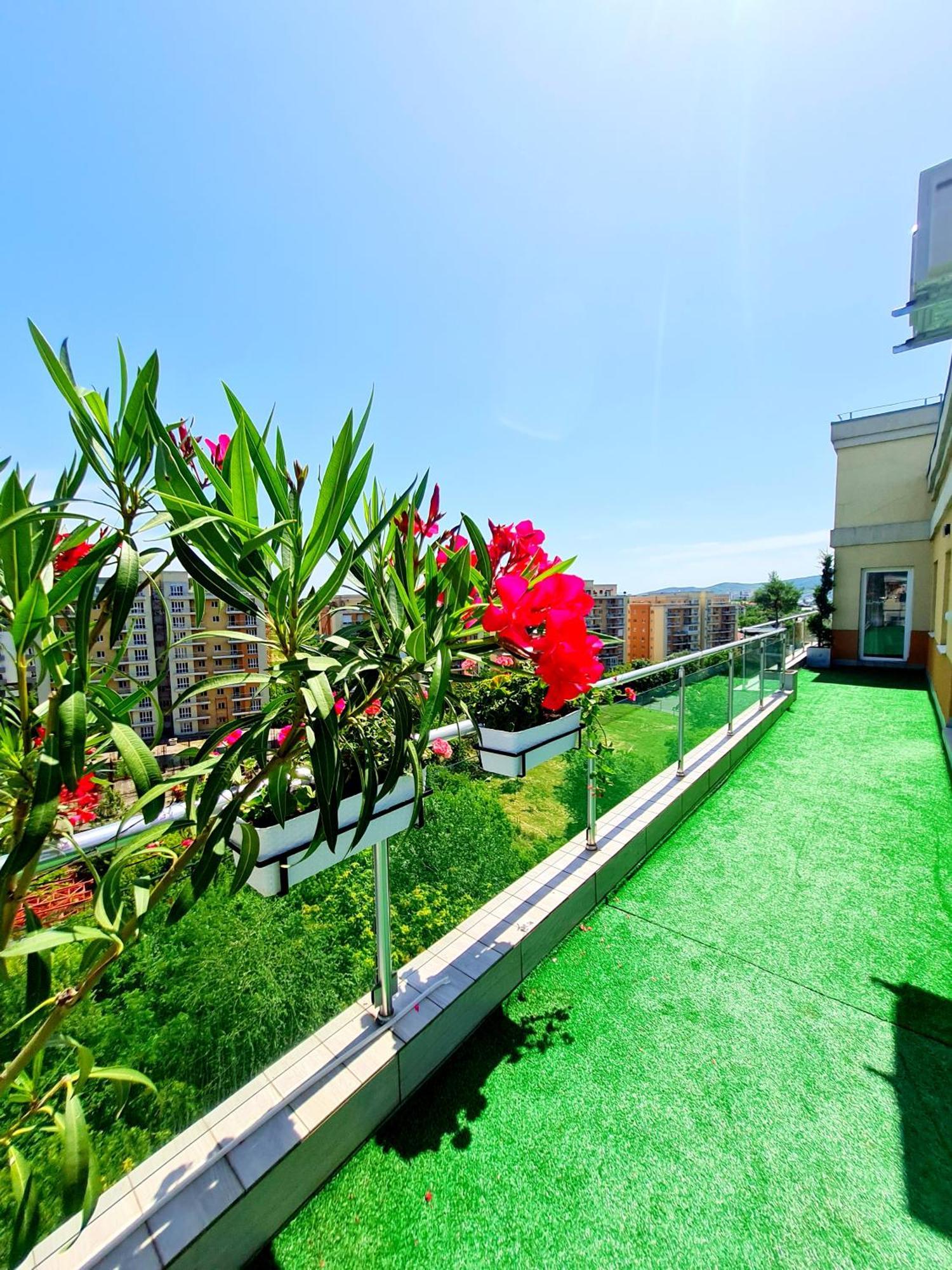Penthouse View Aeroport Iasi 2 Apartment Exterior photo