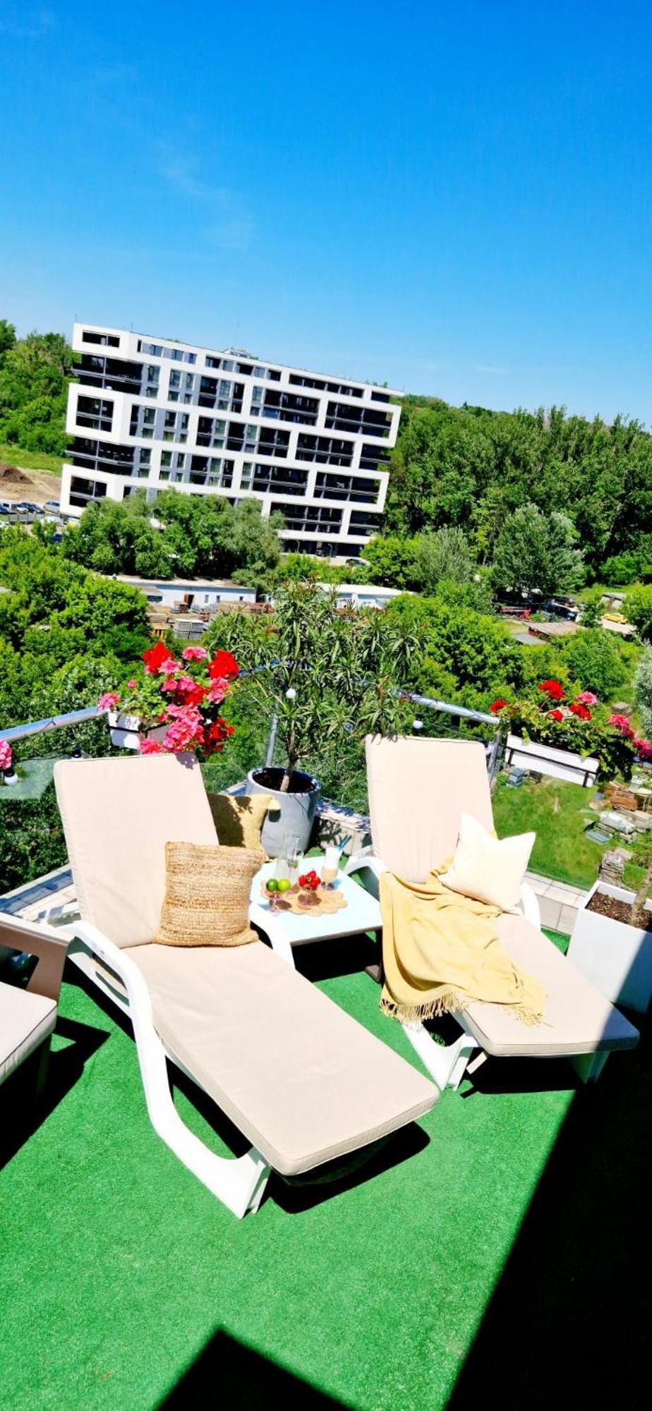 Penthouse View Aeroport Iasi 2 Apartment Exterior photo